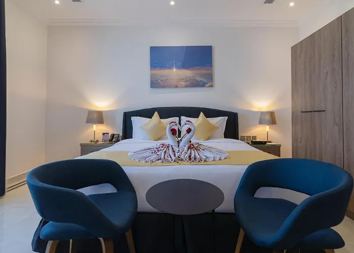 The Gate Hotel And Apartments